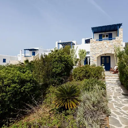 Balloo - A House Gazing Out On The Aegean Blue Semesterbostad