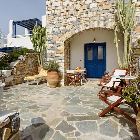 Semesterbostad Balloo - A House Gazing Out On The Aegean Blue *
